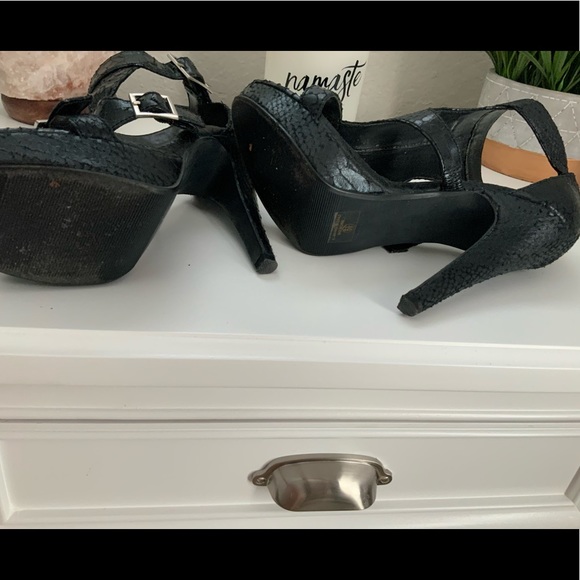 Black Heels Women Size 6.5 - Picture 5 of 7